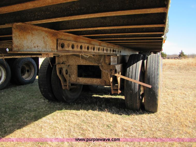 image for item 3567 1981 Fruehauf open top van trailer with tarp