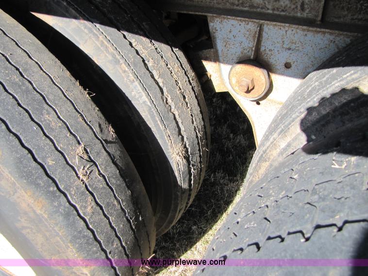 image for item 3567 1981 Fruehauf open top van trailer with tarp