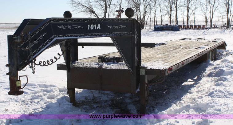 image for item 5014 1995 PJ goose neck flatbed trailer