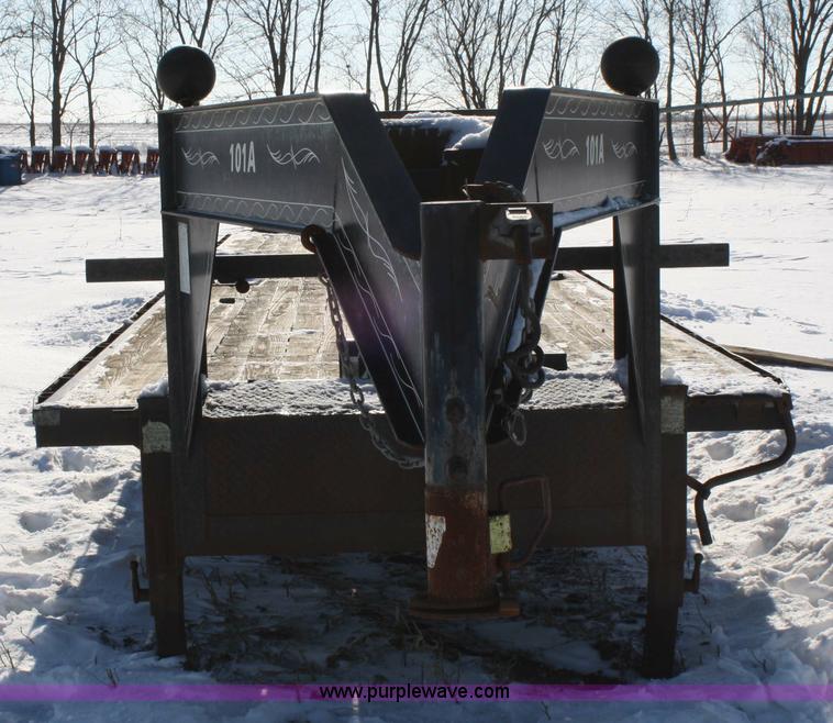 image for item 5014 1995 PJ goose neck flatbed trailer