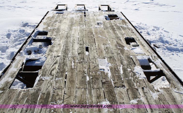 image for item 5014 1995 PJ goose neck flatbed trailer