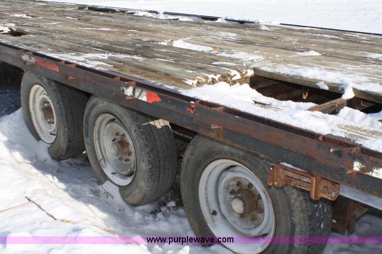 image for item 5014 1995 PJ goose neck flatbed trailer
