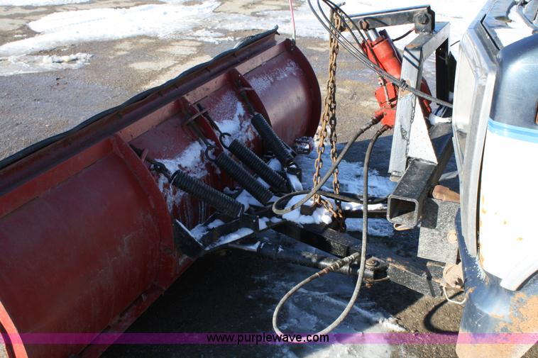 image for item 5027 1986 Ford F-250 XL pickup truck