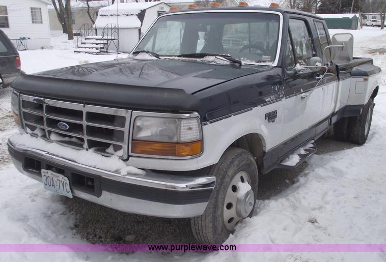 image for item 5527 1997 Ford F350 XLT Supercab pickup truck