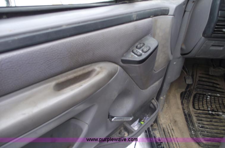 image for item 5527 1997 Ford F350 XLT Supercab pickup truck