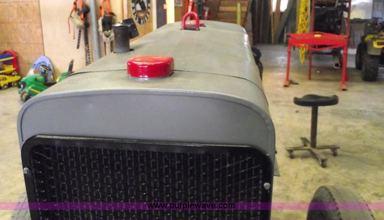 image for item 5529 Lincoln SA200 arc welder with generator