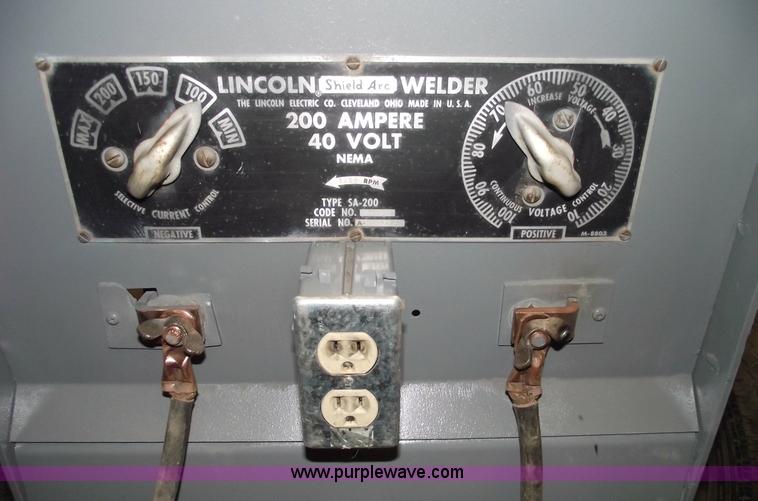 image for item 5529 Lincoln SA200 arc welder with generator