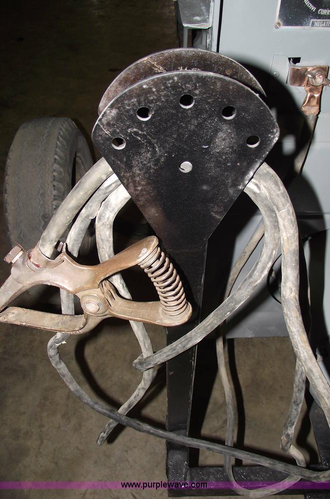 image for item 5529 Lincoln SA200 arc welder with generator