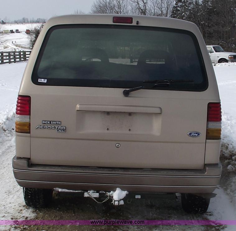 image for item 5533 1994 Ford Aerostar XL seven passenger van