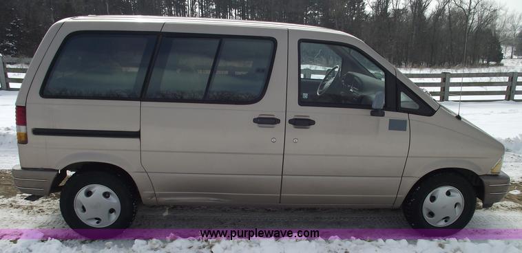 image for item 5533 1994 Ford Aerostar XL seven passenger van