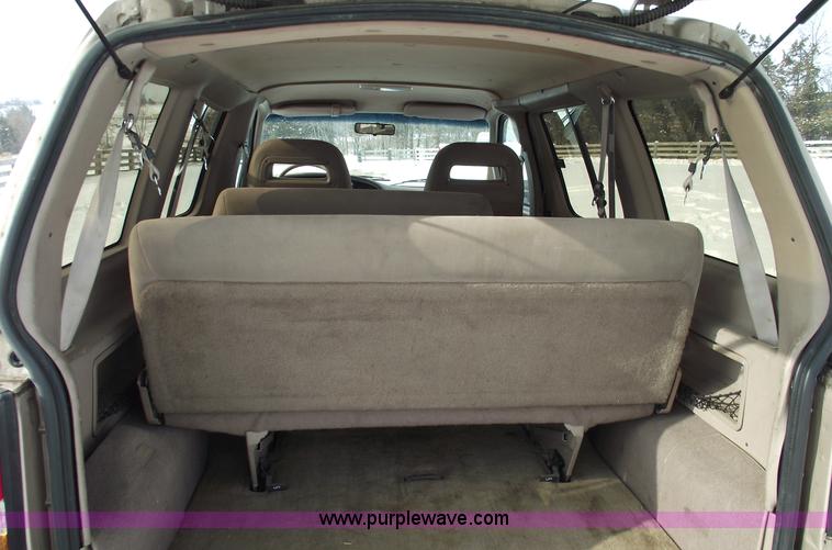 image for item 5533 1994 Ford Aerostar XL seven passenger van