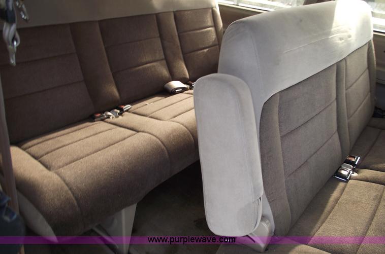 image for item 5533 1994 Ford Aerostar XL seven passenger van