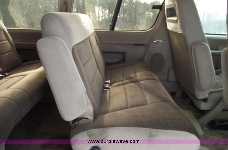 image for item 5533 1994 Ford Aerostar XL seven passenger van