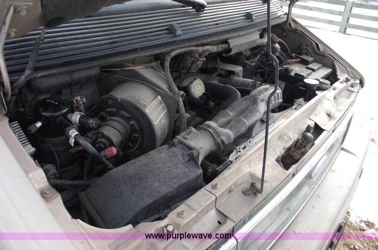 image for item 5533 1994 Ford Aerostar XL seven passenger van