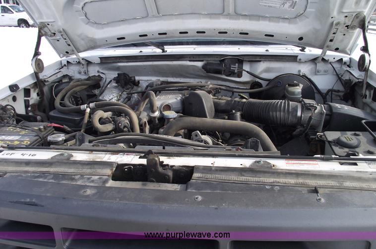 image for item 5535 1996 Ford F150 XL pickup truck