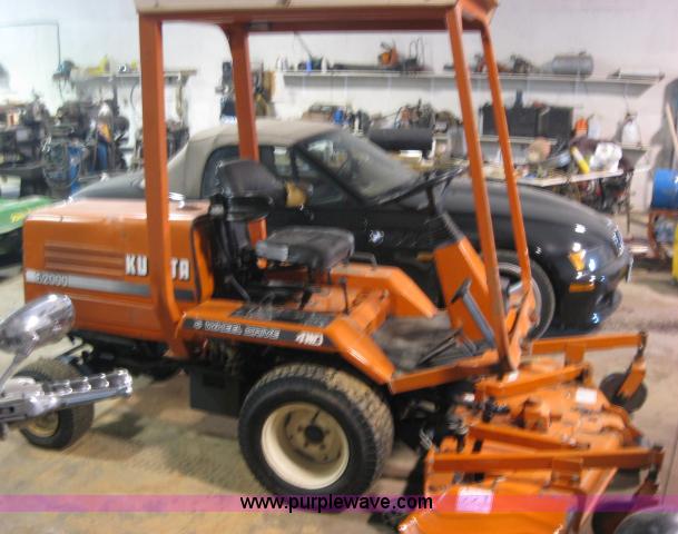 image for item 5548 Kubota F2000 mower