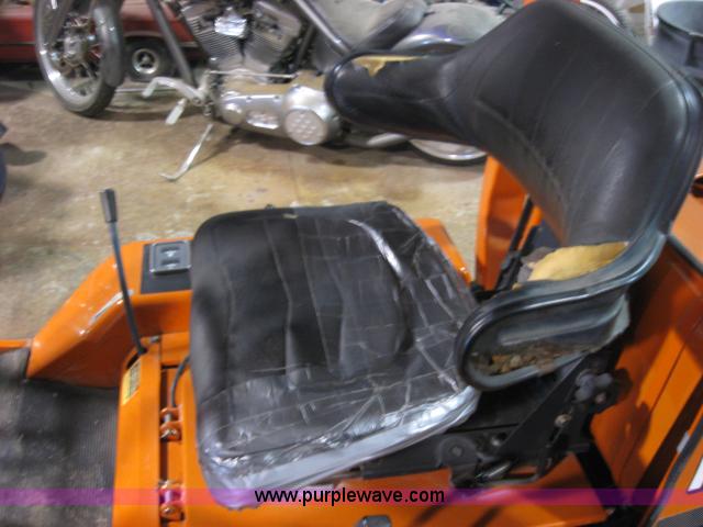 image for item 5548 Kubota F2000 mower