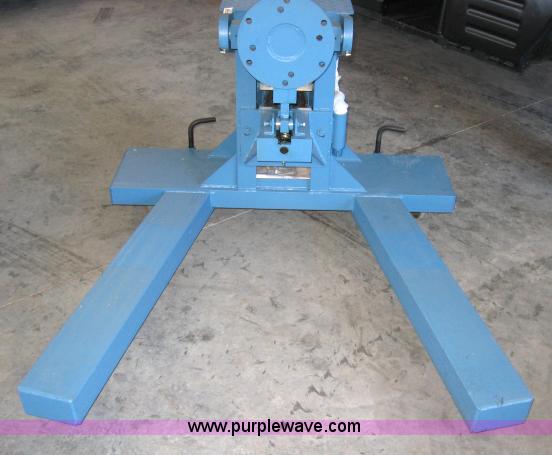 image for item 5591 Kent-Moore engine stand