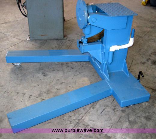 image for item 5591 Kent-Moore engine stand