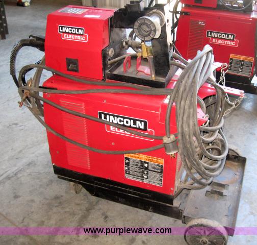 image for item 5593 Lincoln electric wire feed welder