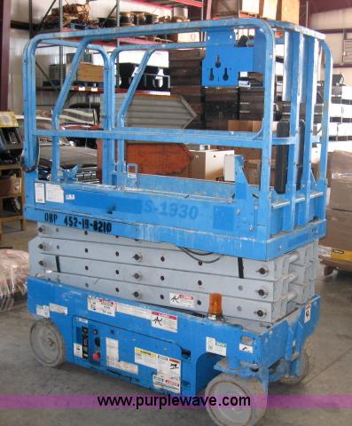 image for item 5596 2006 Genie GS-1930 electric scissor lift