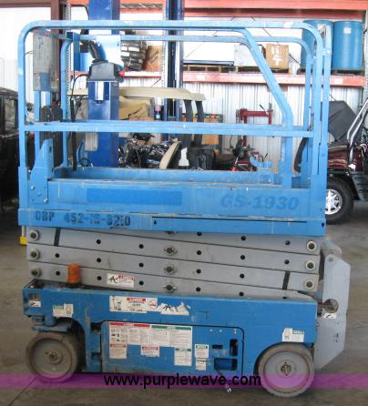image for item 5596 2006 Genie GS-1930 electric scissor lift