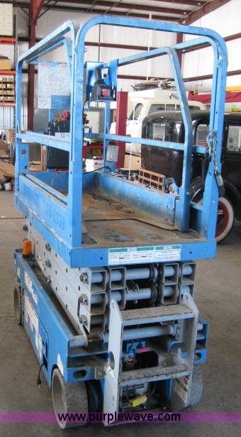 image for item 5596 2006 Genie GS-1930 electric scissor lift