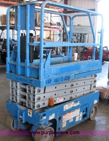 image for item 5596 2006 Genie GS-1930 electric scissor lift