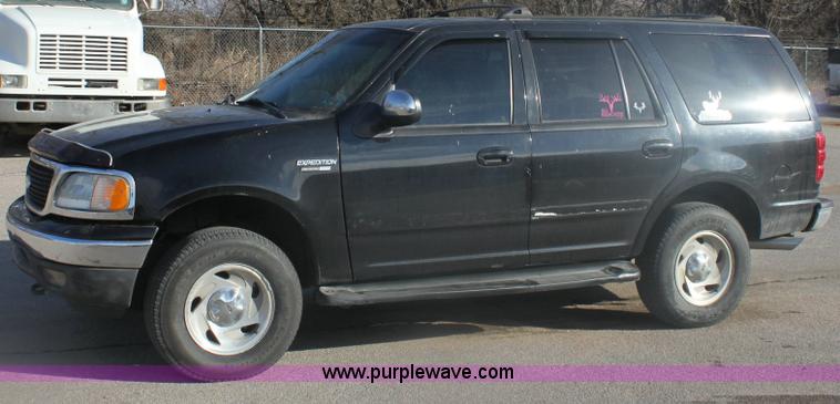 image for item 6272 1999 Ford Expedition XLT SUV