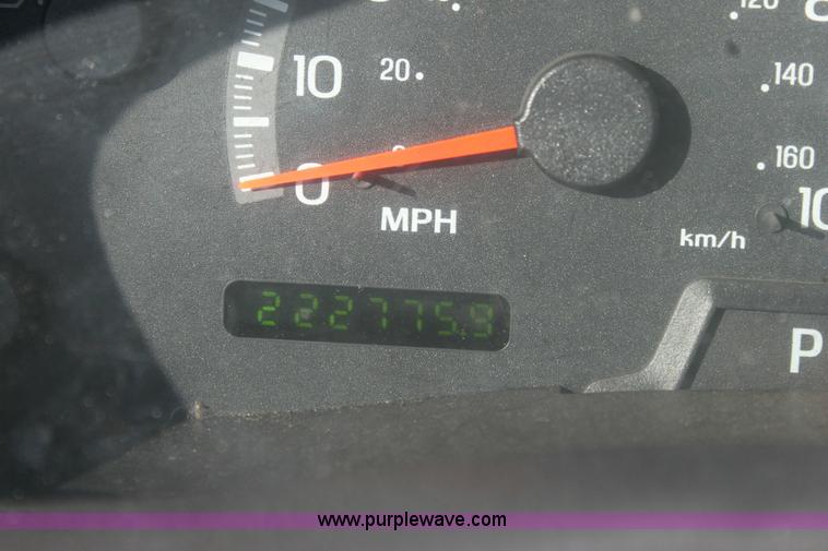 image for item 6272 1999 Ford Expedition XLT SUV