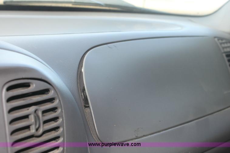 image for item 6272 1999 Ford Expedition XLT SUV