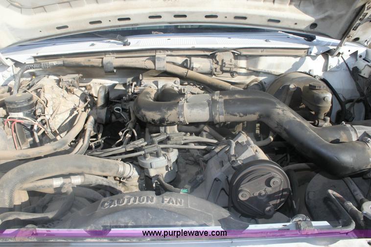 image for item 6273 1995 Ford F350 XL pickup truck