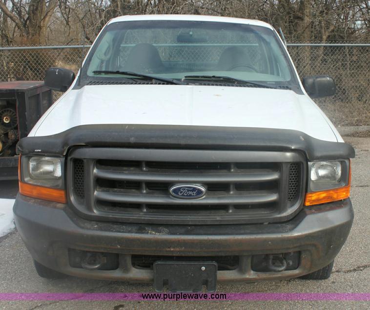 image for item 6275 2000 Ford F250 XL Super Duty pickup truck
