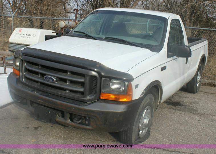 image for item 6275 2000 Ford F250 XL Super Duty pickup truck