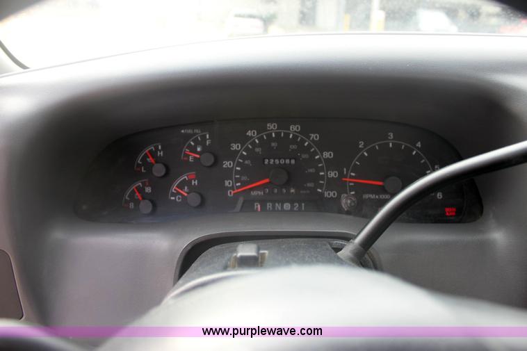 image for item 6275 2000 Ford F250 XL Super Duty pickup truck