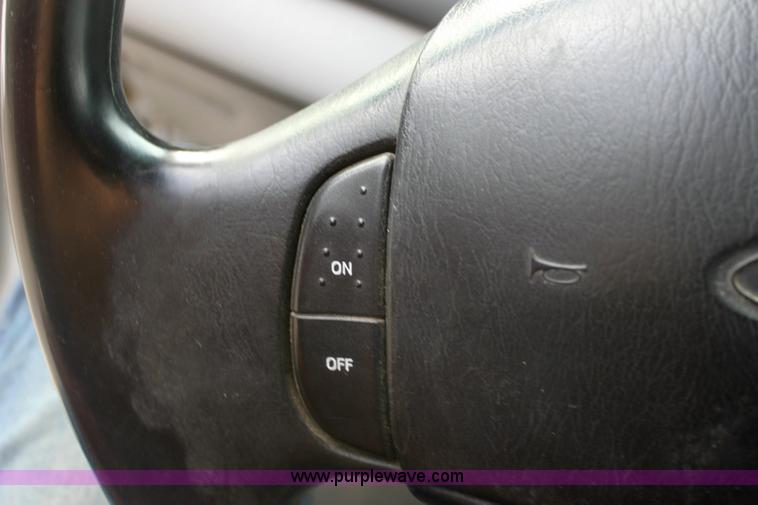 image for item 6275 2000 Ford F250 XL Super Duty pickup truck