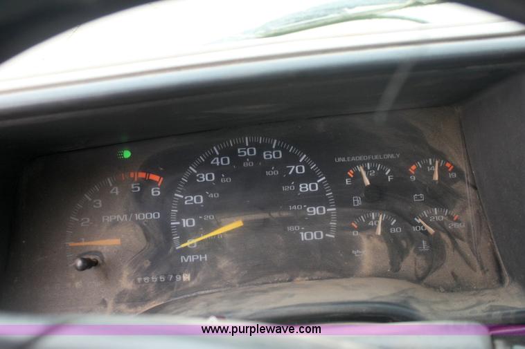 image for item 6276 1996 GMC Sierra C3500 SL Heavy Duty pickup truck