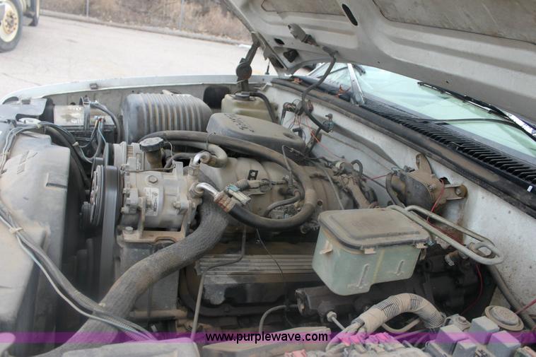 image for item 6276 1996 GMC Sierra C3500 SL Heavy Duty pickup truck