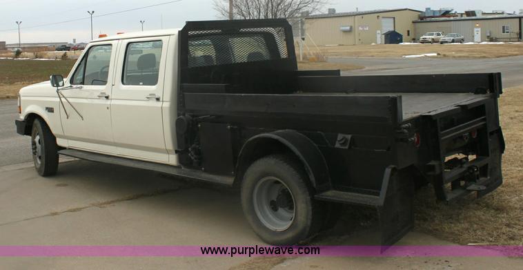 image for item 6279 1996 Ford F350 XL crew cab pickup truck