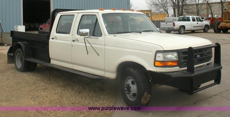 image for item 6279 1996 Ford F350 XL crew cab pickup truck