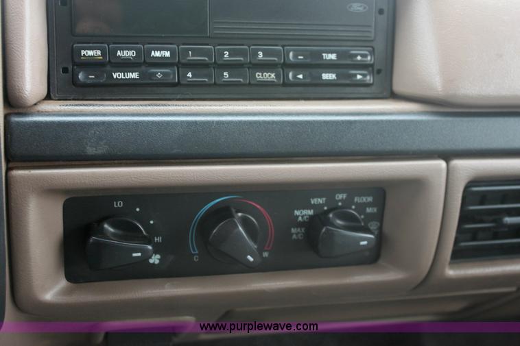 image for item 6279 1996 Ford F350 XL crew cab pickup truck