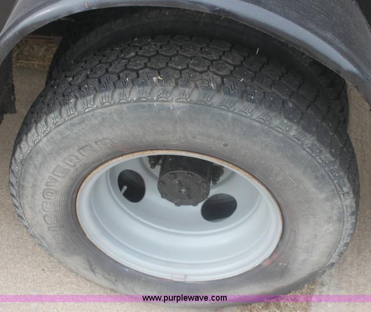 image for item 6279 1996 Ford F350 XL crew cab pickup truck