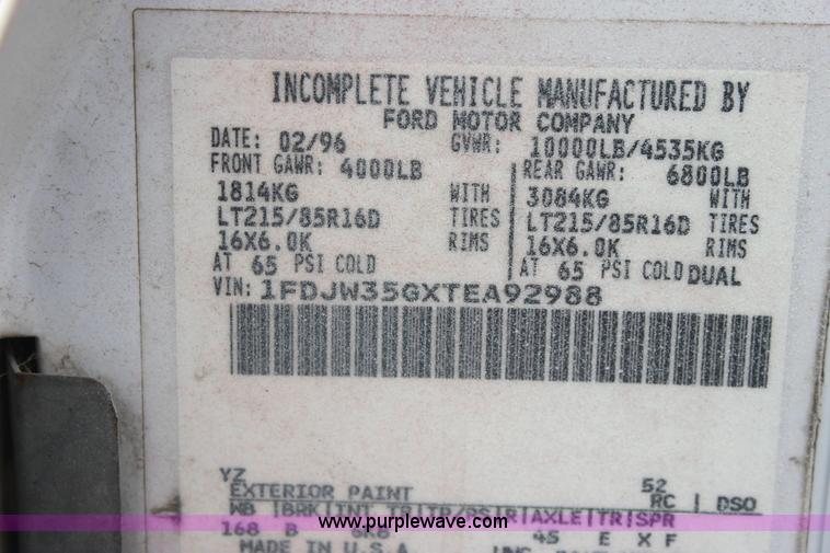 image for item 6279 1996 Ford F350 XL crew cab pickup truck