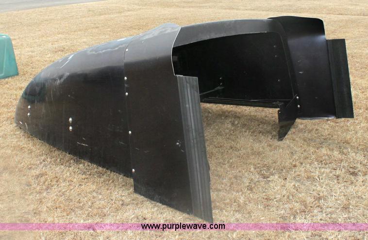 image for item 6280 Freightliner air dam