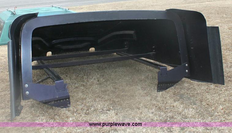 image for item 6280 Freightliner air dam