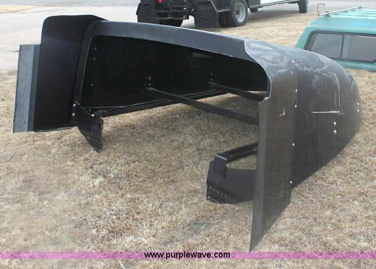 image for item 6280 Freightliner air dam