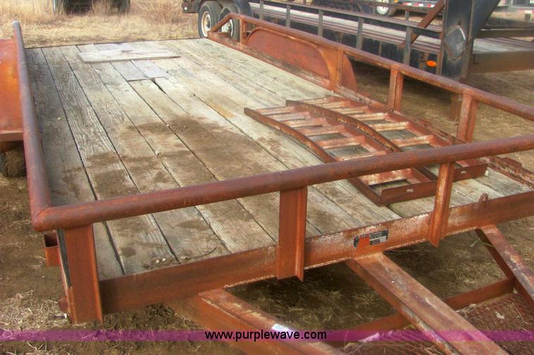 image for item 6828 1995 tandem axle car trailer