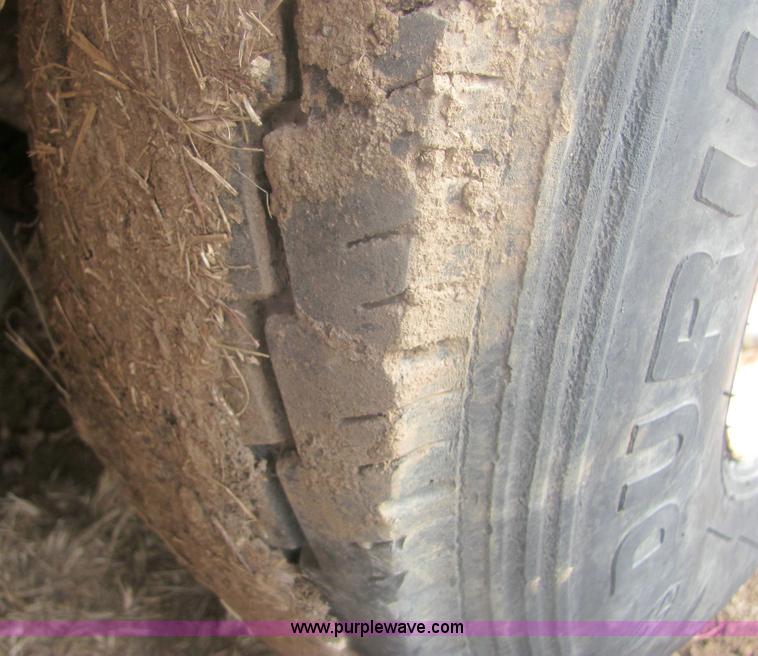 image for item 6828 1995 tandem axle car trailer