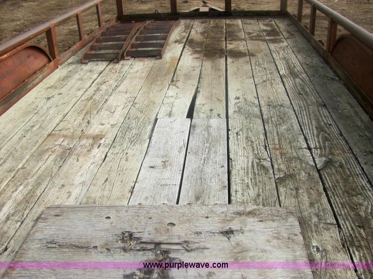 image for item 6828 1995 tandem axle car trailer