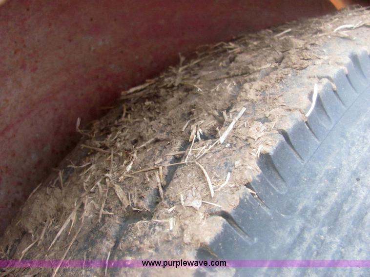 image for item 6828 1995 tandem axle car trailer